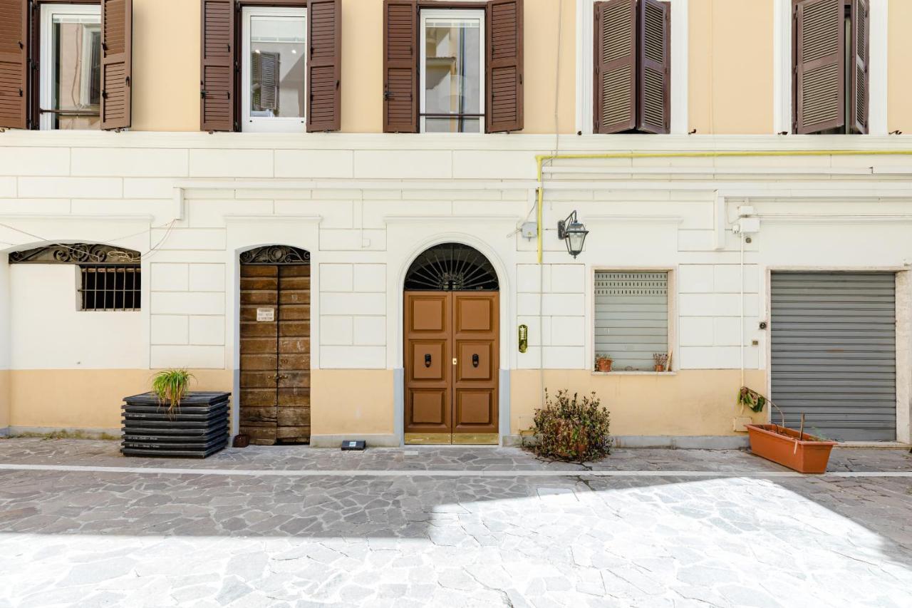 Cavour Luxury Home Рим Екстериор снимка